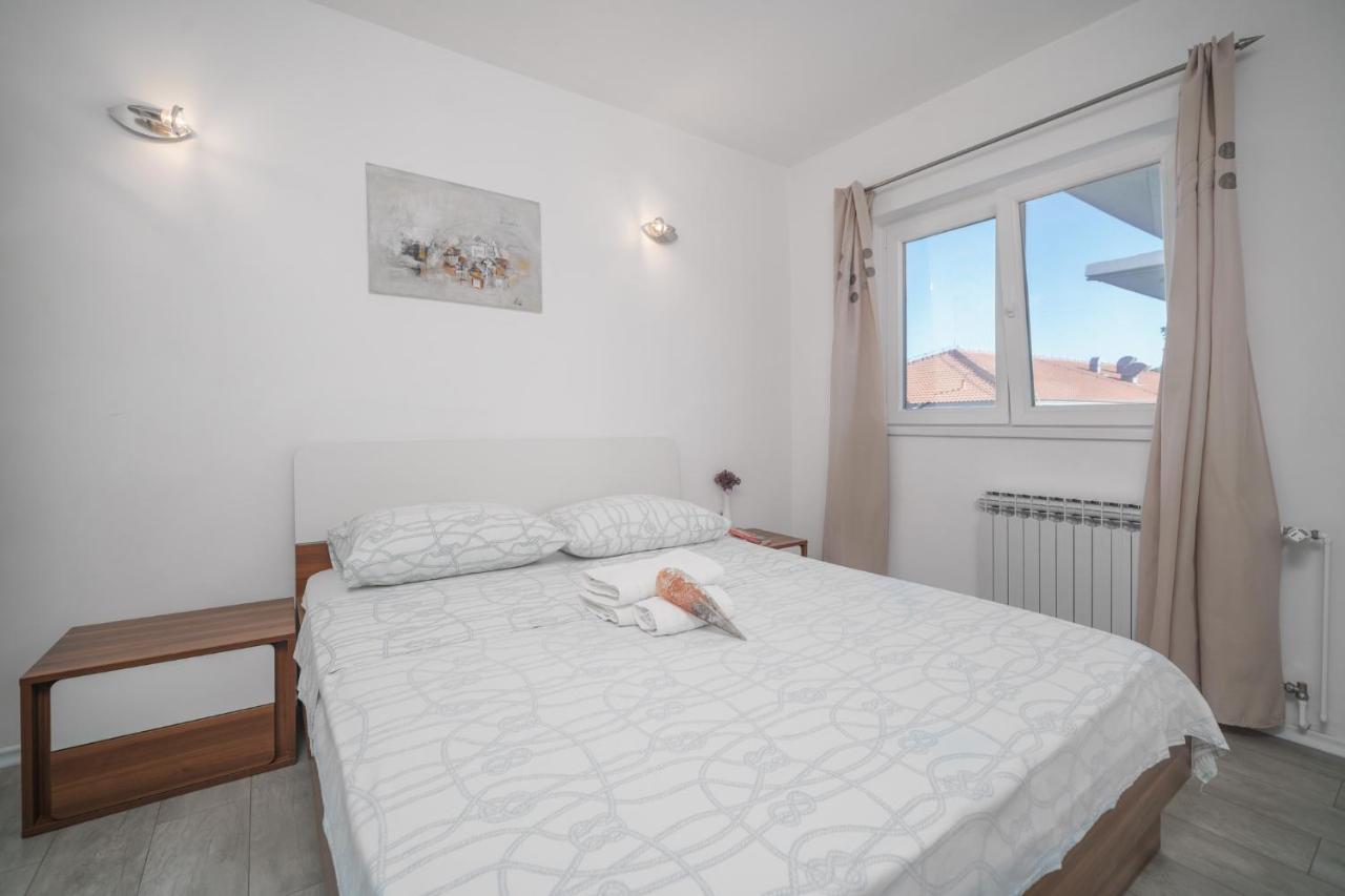 Apartmani Gabriella Водице Экстерьер фото